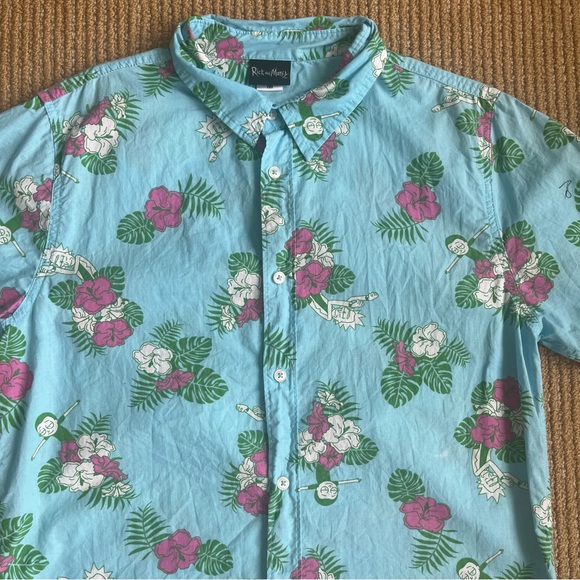 Rick & Morty Mens SeaFoam Blue Hawaiian Button-Down Shirt Short Sleeve SZ M - Picture 13 of 14